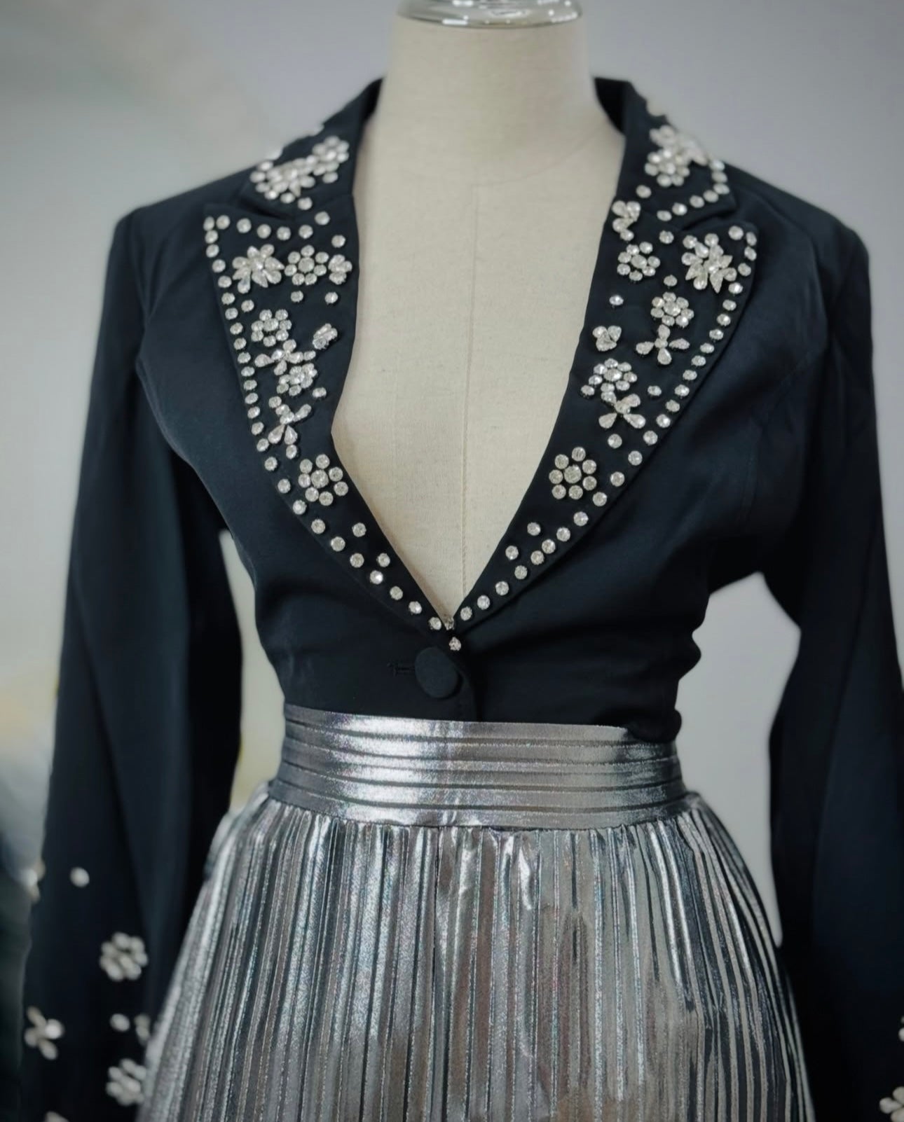 Jewel Crop blazer LAST ONE 🔥