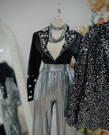 Jewel Crop blazer LAST ONE 🔥